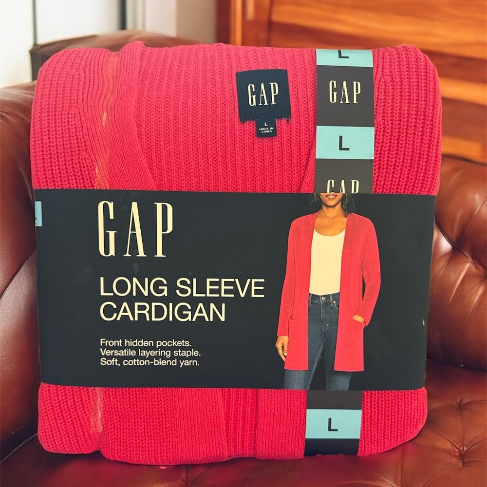 GAP Long Sleeve Cardigan – Size L (New in Packaging)